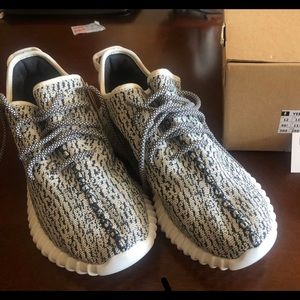 Yeezy 350 boost turtle doves size 12